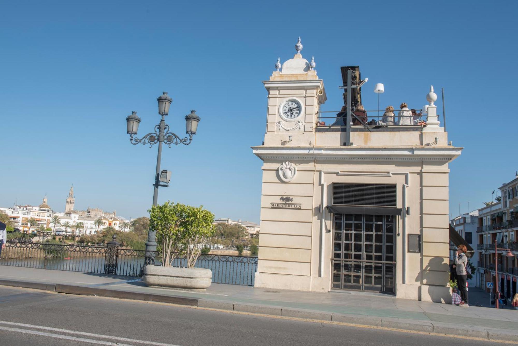 Apartamentos Luxury Puente De Triana Sevilla Buitenkant foto