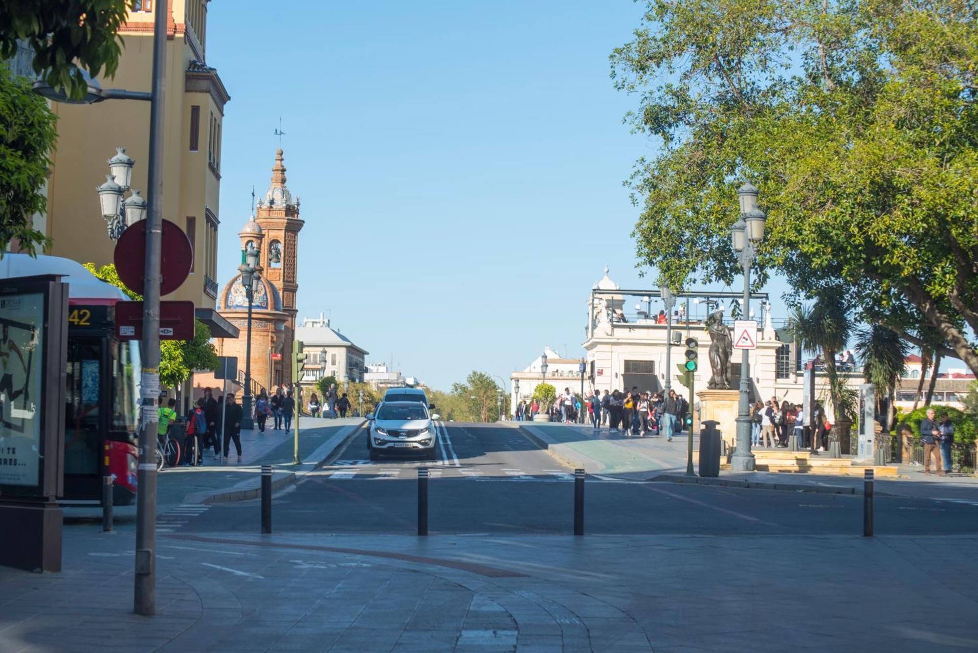 Apartamentos Luxury Puente De Triana Sevilla Buitenkant foto