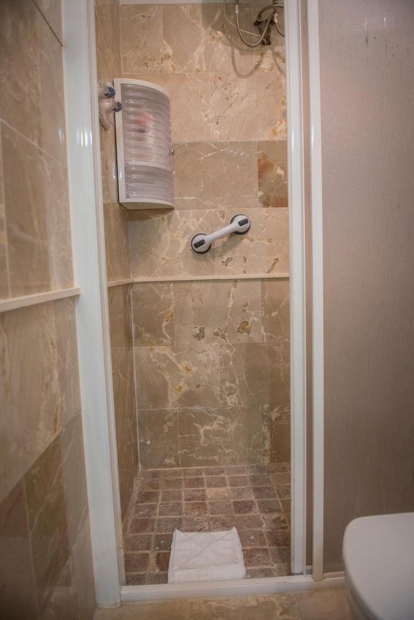 Apartamentos Luxury Puente De Triana Sevilla Buitenkant foto