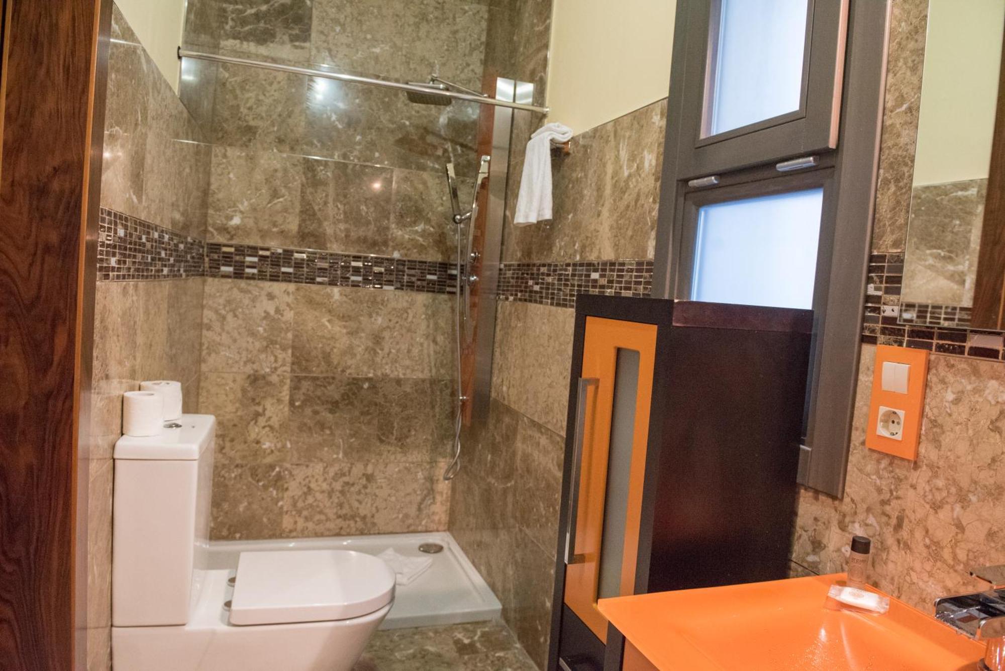 Apartamentos Luxury Puente De Triana Sevilla Buitenkant foto