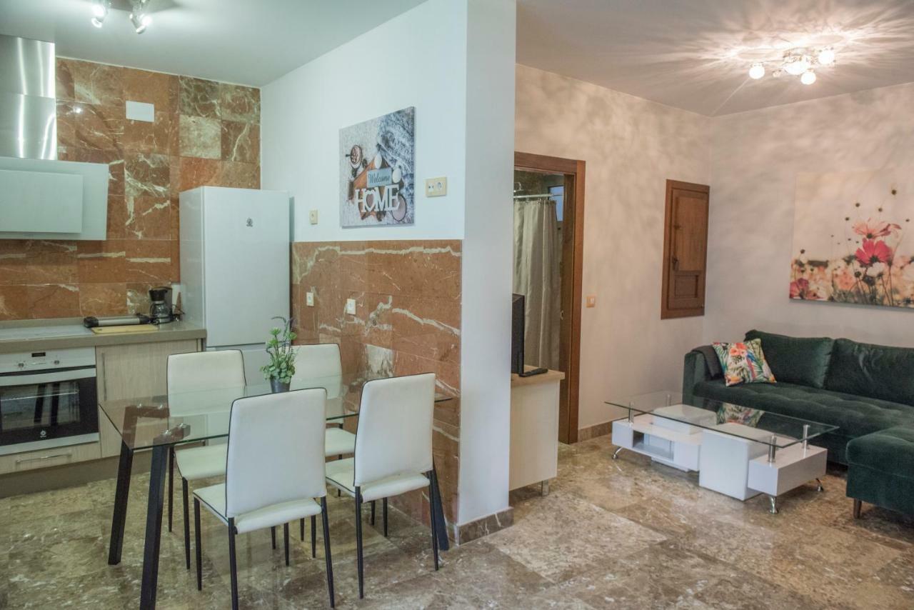 Apartamentos Luxury Puente De Triana Sevilla Buitenkant foto