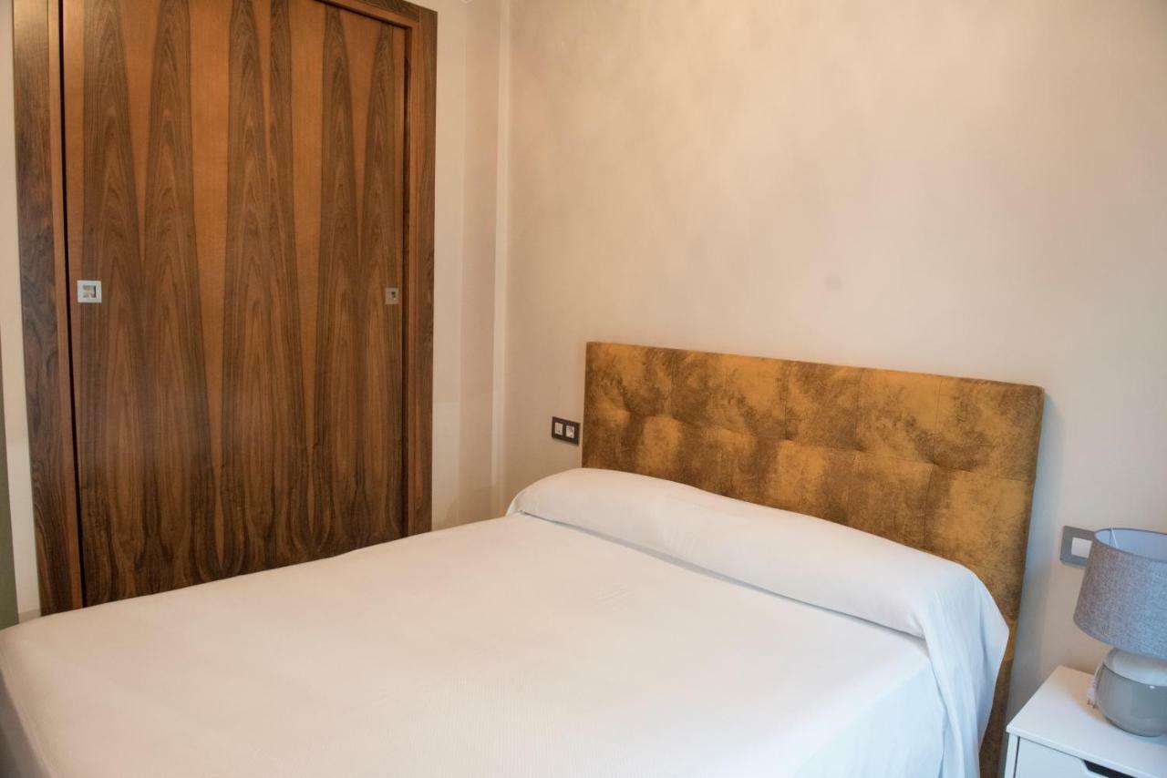 Apartamentos Luxury Puente De Triana Sevilla Buitenkant foto