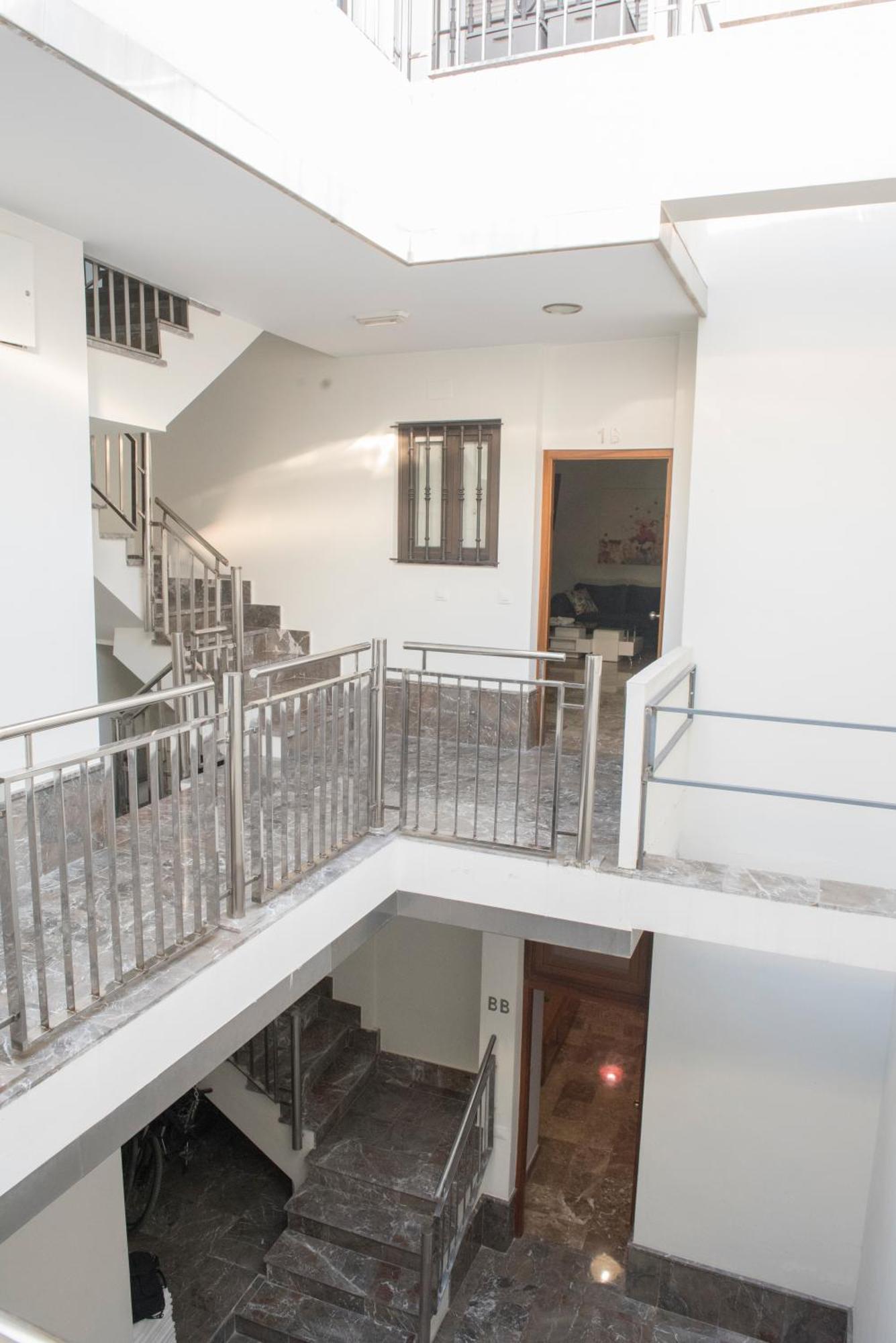 Apartamentos Luxury Puente De Triana Sevilla Buitenkant foto